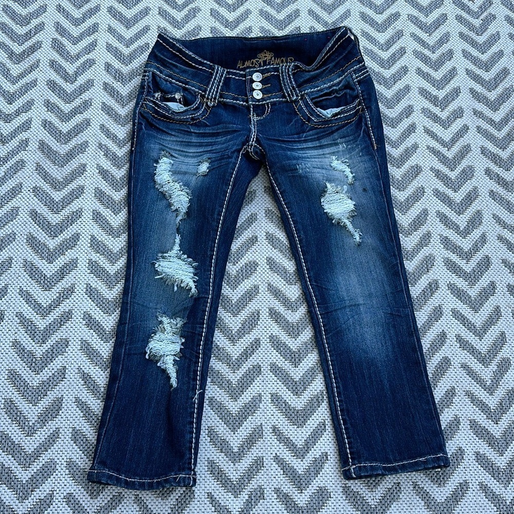Almost famous size one capris 60% cotton 39% polyester one percent spandex